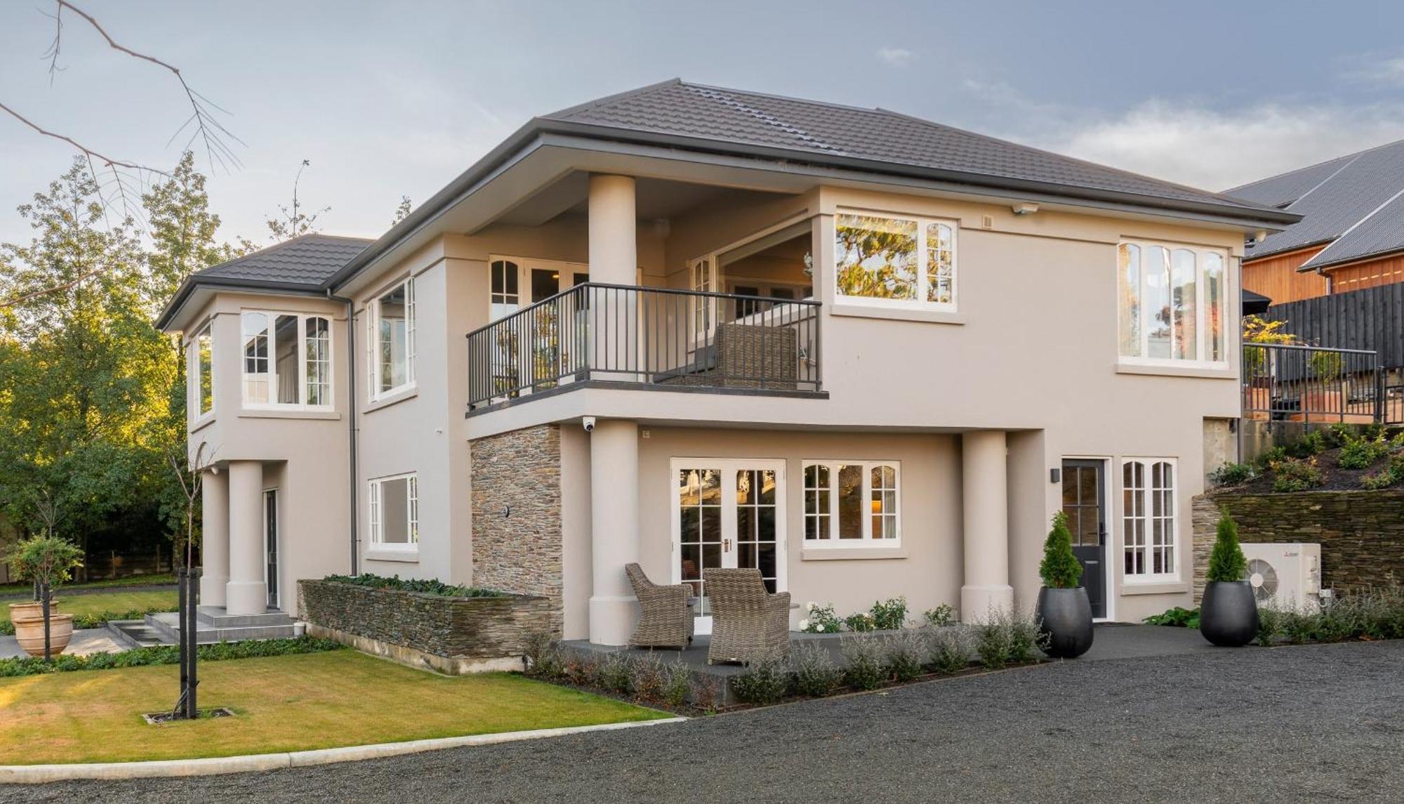 Oakview Hotel Hanmer Springs Exterior photo